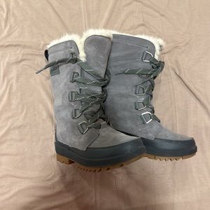 Sorel Snow Boots Size 7.5